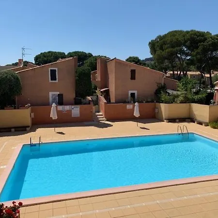 וילה Mitoyenne Avec Piscine Et Parking Pour 4 Personnes - Fr-1-607-189 אגדה
