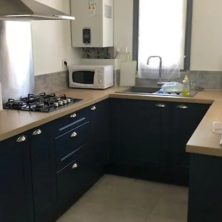 4 Pers Avec Jardin, Piscine & Parking A 15 Min De La - Fr-1-607-189 *
