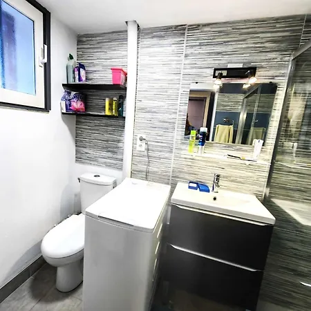 4 Pers Avec Jardin, Piscine & Parking A 15 Min De La - Fr-1-607-189